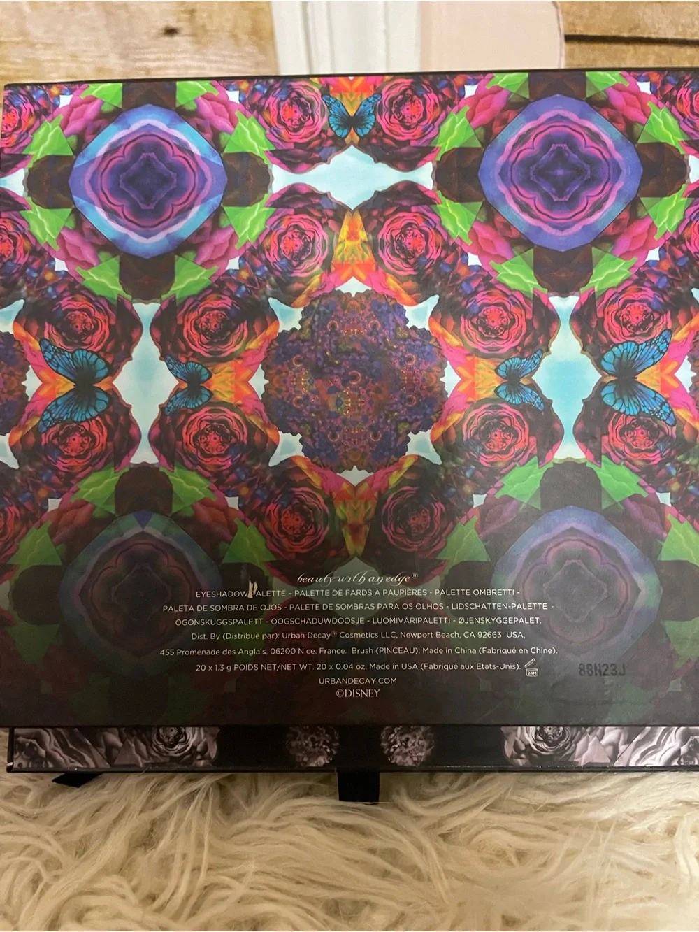 Urban Decay Alice Through the Looking Glass Eyeshadow Palette Limited Edition